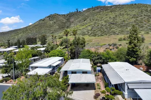 1120 Pepper Dr #17, El Cajon, CA 92021