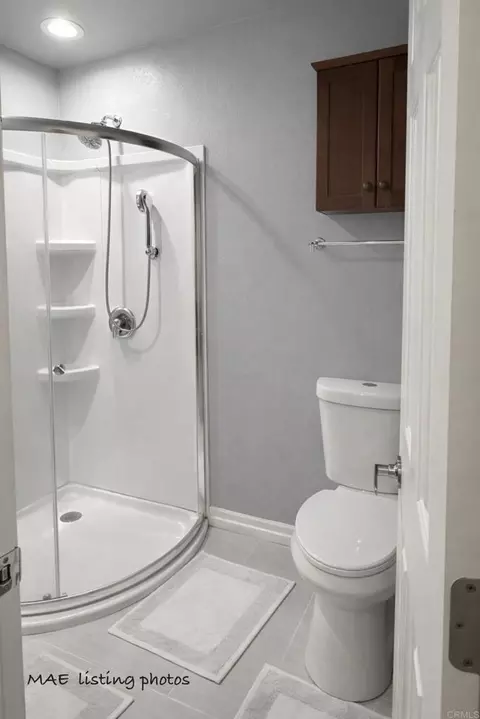 Bath - 1265 Darby St, Spring Valley, CA 91977 photo 1 of 1