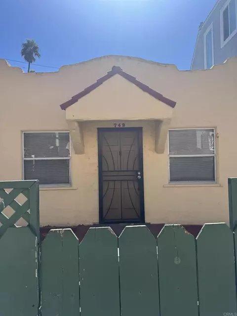 749 York Ct, San Diego, CA 92109