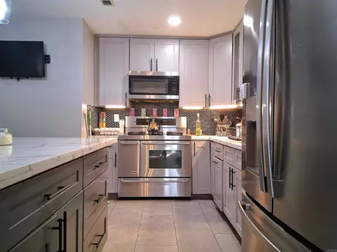 Kitchen - 101 Lancer Ave, Oceanside, CA 92058 photo 2 of 2