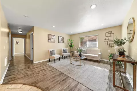 9860 Dale Ave #D2, Spring Valley, CA 91977