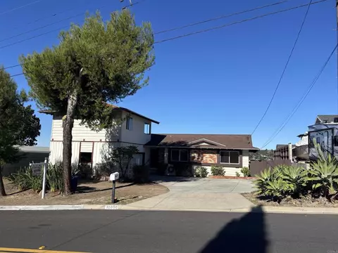 10050 Cristobal Dr, Spring Valley, CA 91977
