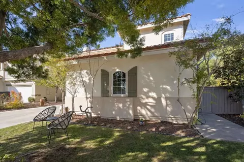 6010 Paseo Alameda, Carlsbad, CA 92009