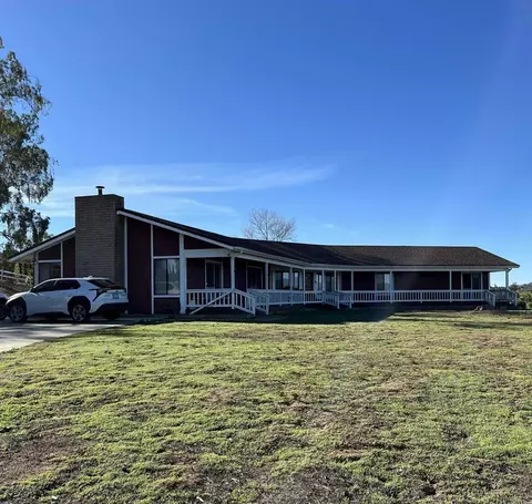 17910 Bluegrass Rd, Ramona, CA 92065