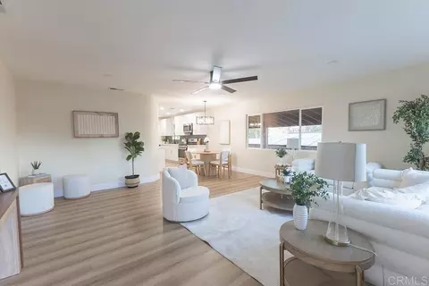 944 W 5th Ave, Escondido, CA 92025