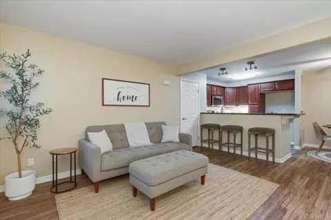 5402 Balboa Arms Dr #345, San Diego, CA 92117