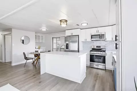 402 63rd St #115, San Diego, CA 92114