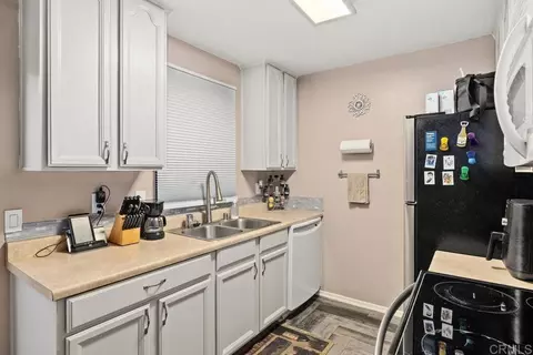 Kitchen - 12553 Mapleview St #28, Lakeside, CA 92040 photo 1 of 3