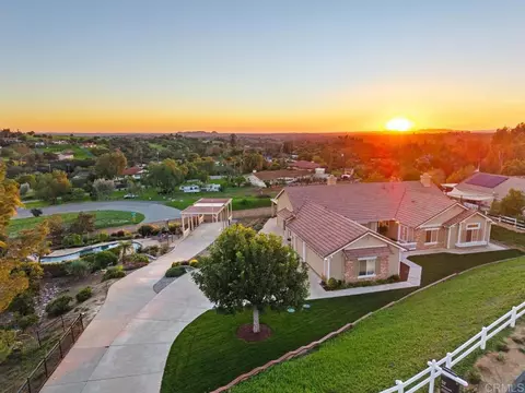 3353 Yerba Buena Dr, Fallbrook, CA 92028