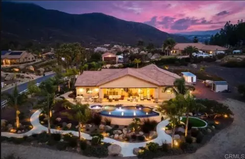 2893 Overland Psge, Alpine, CA 91901