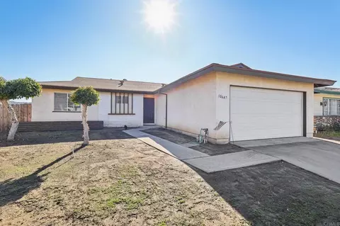 10647 Montura Ct, Santee, CA 92071
