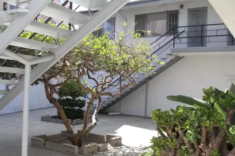 1815 Greenfield, West Los Angeles, CA 90025