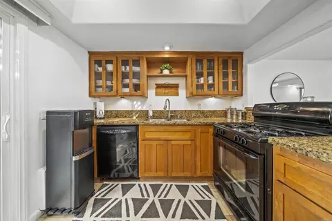 Kitchen - 1614 Tina Pl, El Cajon, CA 92021 photo 4 of 5