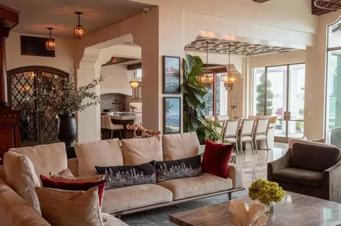 Living - 701 1st St, Coronado, CA 92118 photo 3 of 7