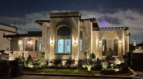 Exterior - 701 1st St, Coronado, CA 92118 photo 3 of 4