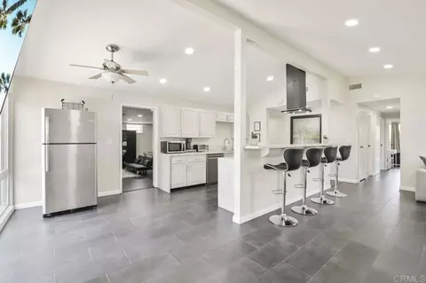 9452 Larrabee Ave, San Diego, CA 92123