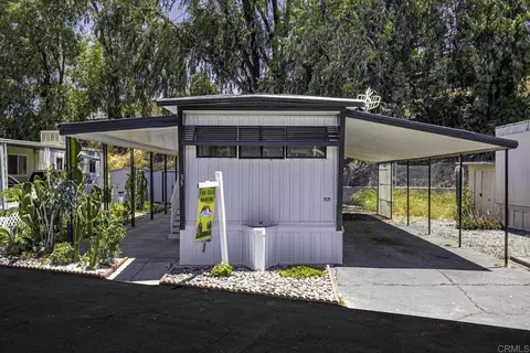 351 E Bradley Ave #SPC 33, El Cajon, CA 92021
