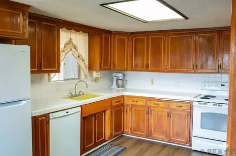Kitchen - 3458 Central, Spring Valley, CA 91977 photo 1 of 2