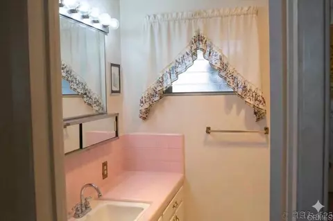 Bath - 3458 Central, Spring Valley, CA 91977 photo 2 of 3