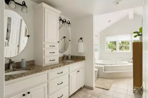 Bath - 12212 Rockstream Rd, Lakeside, CA 92040 photo 2 of 4