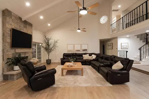 Living - 12212 Rockstream Rd, Lakeside, CA 92040 photo 2 of 3