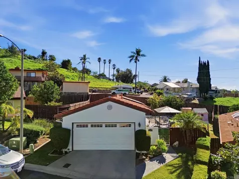 141 Belfast, Escondido, CA 92027