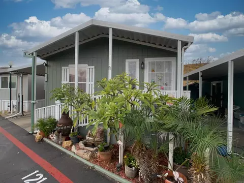 9459 Mission Gorge Rd #121, Santee, CA 92071