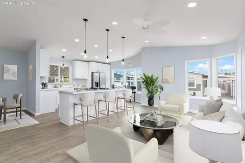 35 Parkwood Ln, Oceanside, CA 92054