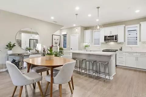 2744 Via Alta Pl, San Diego, CA 92108
