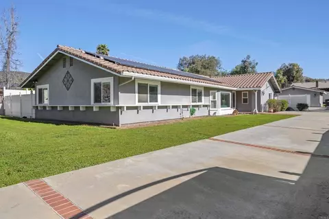 23820 Oak Meadow Dr, Ramona, CA 92065