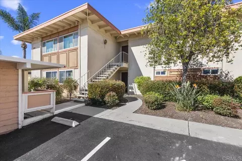 6880 Hyde Park Dr #A, San Diego, CA 92119