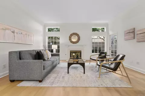 521 Arbor Dr #105, San Diego, CA 92103