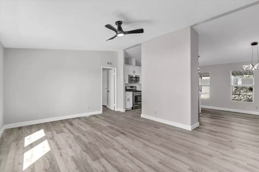 Fully Remodeled 4BR/2BA in Rancho Valley - Space 93