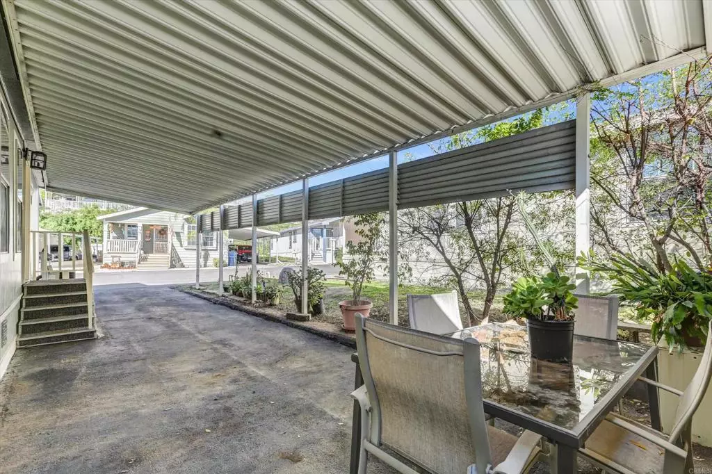 Fully Remodeled 4BR/2BA in Rancho Valley - Space 93 - Photo 21