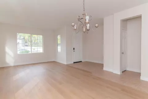 Living - 44006 Terraza Ct, Temecula, CA 92592 photo 3 of 10