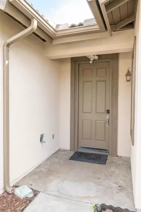 Entry Way - 44006 Terraza Ct, Temecula, CA 92592 photo 1 of 2
