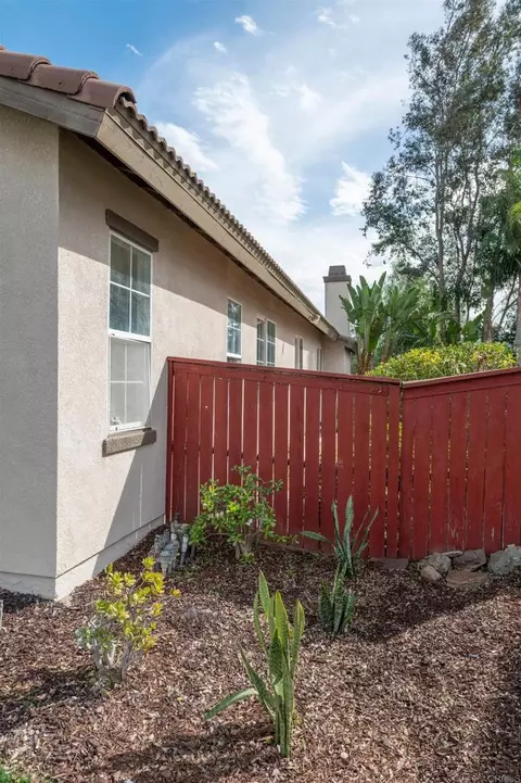Exterior - 44006 Terraza Ct, Temecula, CA 92592 photo 14 of 18