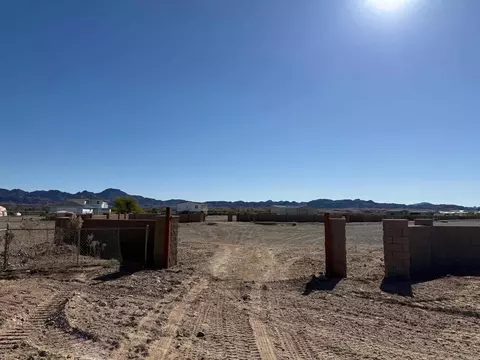 2655 Rio Hacienda Way, Palo Verde, CA 92266