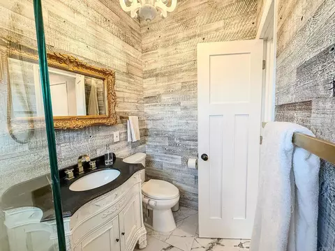 Bath - 751 S Grade Rd, Alpine, CA 91901 photo 5 of 6