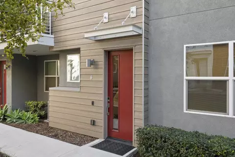 2049 Bravo Loop #6, Chula Vista, CA 91915