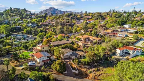 View/Area - 10820 Dutton Dr, La Mesa, CA 91941 photo 5 of 6