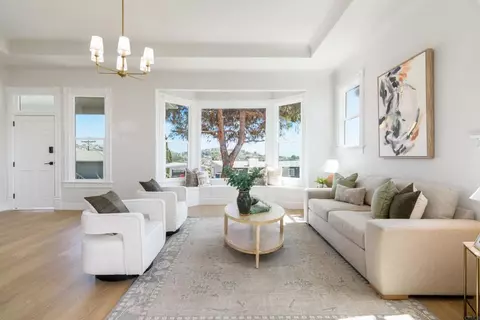 7284 W Point Ave, La Mesa, CA 91942