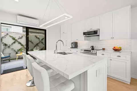 909 Olive Ave, Coronado, CA 92118