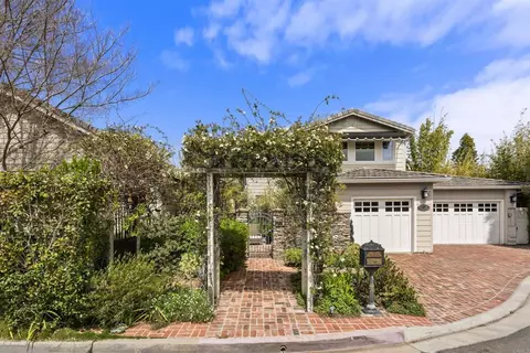 2830 Noren Pl, San Diego, CA 92106