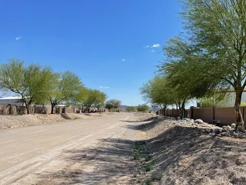 2669 Rio Hacienda Way, Palo Verde, CA 92266