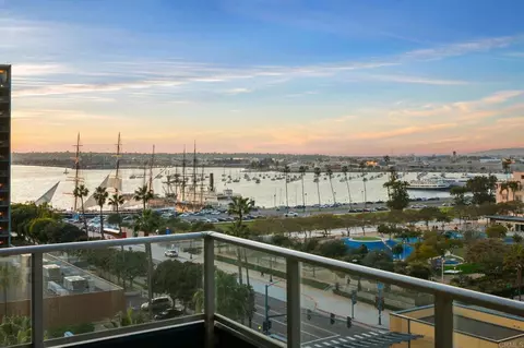 1325 Pacific Hwy #906, San Diego, CA 92101