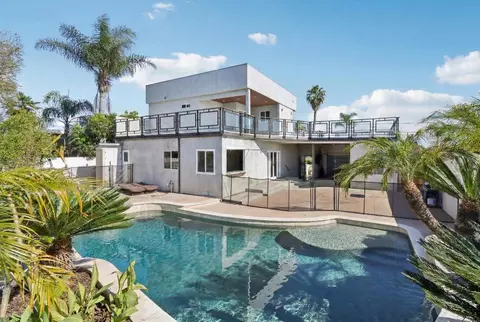 5050 September St, San Diego, CA 92110