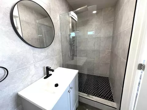 Bath - 2774 Kickapoo Trl, Landers, CA 92285 photo 10 of 11