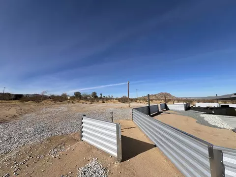 Exterior - 2774 Kickapoo Trl, Landers, CA 92285 photo 32 of 33