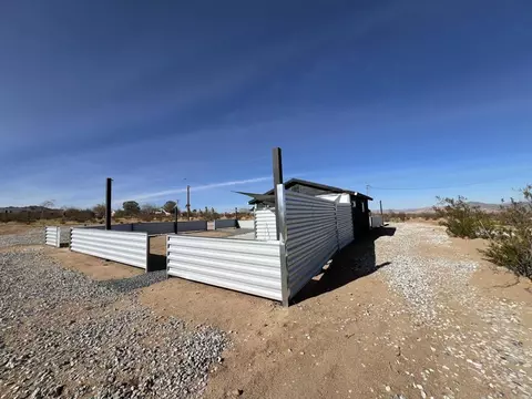 Exterior - 2774 Kickapoo Trl, Landers, CA 92285 photo 29 of 33